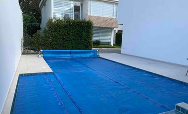 Casa de Venta por Estrenar - Sector Tumbaco - 3 Habitaciones