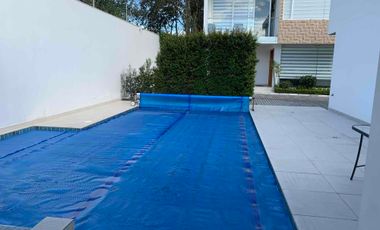 Casa de Venta por Estrenar - Sector Tumbaco - 3 Habitaciones