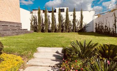 Casa de Venta por Estrenar - Sector Tumbaco - 3 Habitaciones