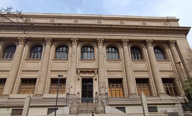 DEPARTAMENTO CENTRAL, MONEDA CON MAC IVER, EXCELENTE PARA INVERSION