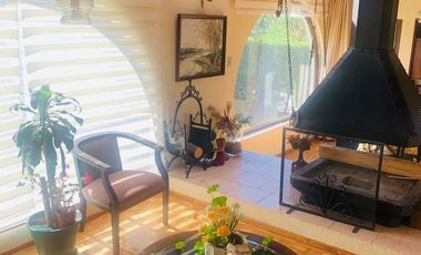 ARRIENDO CASA MUY BIEN UBICADA CERRO LA VIRGEN