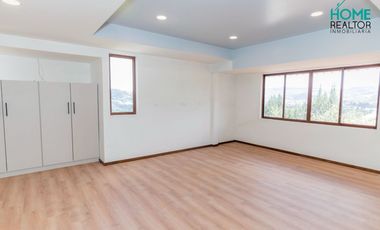 Casa de venta en Urbanización Colinas de Challuabamba – Challuabamba, Cuenca