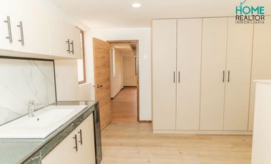 Casa de venta en Urbanización Colinas de Challuabamba – Challuabamba, Cuenca