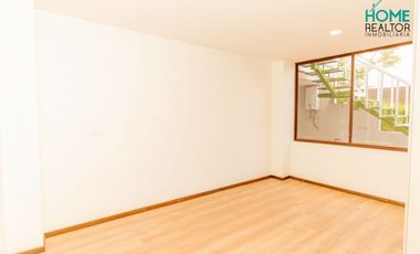 Casa de venta en Urbanización Colinas de Challuabamba – Challuabamba, Cuenca