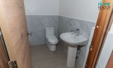 Casa de venta en Urbanización Colinas de Challuabamba – Challuabamba, Cuenca