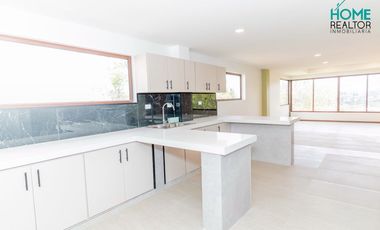 Casa de venta en Urbanización Colinas de Challuabamba – Challuabamba, Cuenca