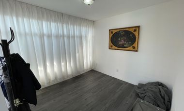 Casa con alberca y bungalow independiente a una cuadra de Plan de Ayala