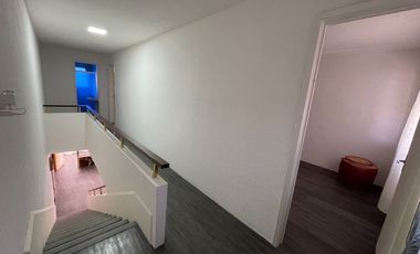 Casa con alberca y bungalow independiente a una cuadra de Plan de Ayala