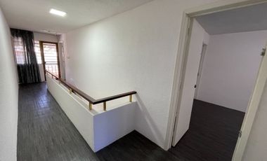 Casa con alberca y bungalow independiente a una cuadra de Plan de Ayala