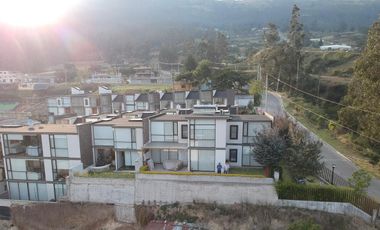 VENTA DE CASA EN CUMBAYA ECUADOR