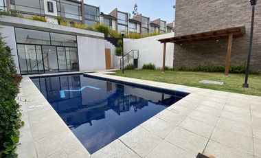 VENTA DE CASA EN CUMBAYA ECUADOR