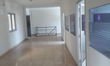 Gudang Terawat Di Jl. Ratna Jatibening