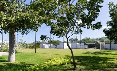 Lote en Venta de 420m2 en Privada Residencial Alta Plusvalia al Norte de Merida, Yucatan