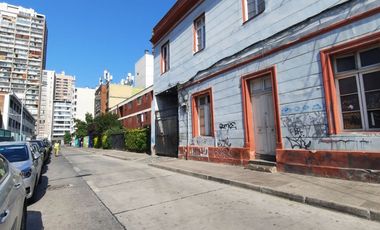 SE VENDE CASA PARA REMODELAR DE 52 M2 EN SANTIAGO CENTRO