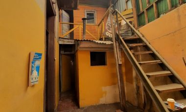 SE VENDE CASA PARA REMODELAR DE 52 M2 EN SANTIAGO CENTRO