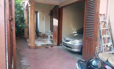 ‼️Hitung Tanah, Luas 256 m²‼️ Rumah Classic di Karah Dekat Ketintang Jambangan Kebonsari