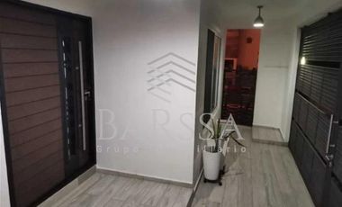 Venta Amplia Casa en Portal de Cumbres