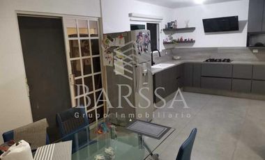 Venta Amplia Casa en Portal de Cumbres