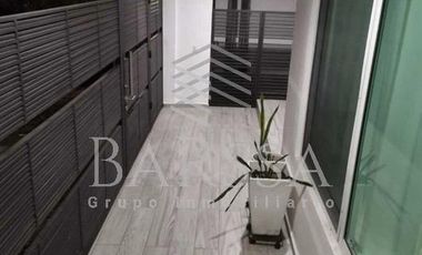 Venta Amplia Casa en Portal de Cumbres