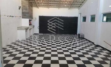 Venta Amplia Casa en Portal de Cumbres