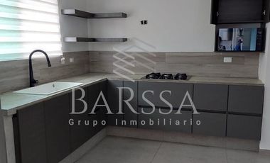 Venta Amplia Casa en Portal de Cumbres