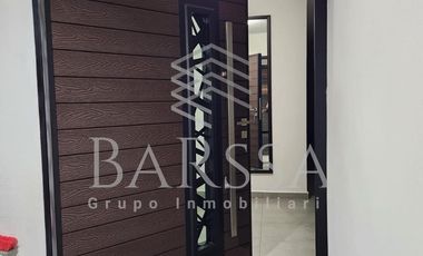 Venta Amplia Casa en Portal de Cumbres
