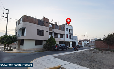 Casa De 03 Pisos En Alquiler - Urb. El Haras I Etapa