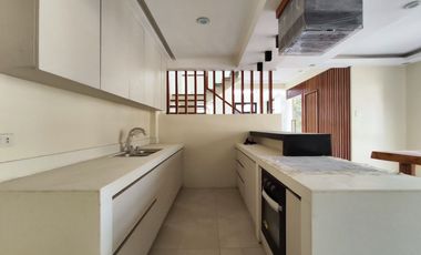 Santa Mesa Manila For Sale 4 Storey Townhouse 3 Car Garage near Lourdes Hospital rg