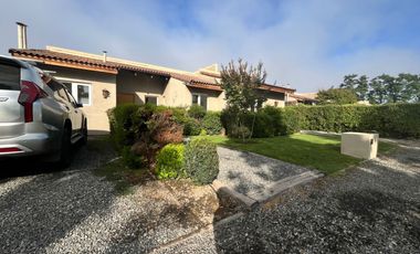 HERMOSA CASA EN LINDEROS BUIN