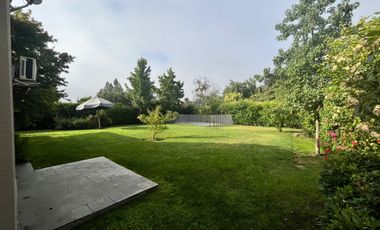 HERMOSA CASA EN LINDEROS BUIN