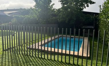 HERMOSA CASA EN LINDEROS BUIN