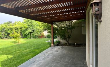 HERMOSA CASA EN LINDEROS BUIN