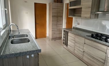 HERMOSA CASA EN LINDEROS BUIN