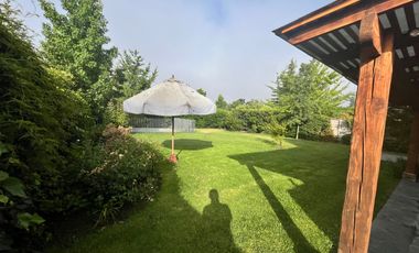 HERMOSA CASA EN LINDEROS BUIN