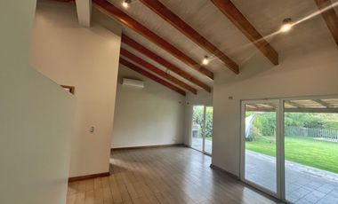 HERMOSA CASA EN LINDEROS BUIN