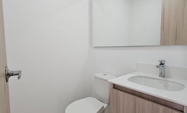 Apartamento de 3 alcobas y estudio en venta. Medellín, Loc Colores