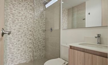 Apartamento de 3 alcobas y estudio en venta. Medellín, Loc Colores