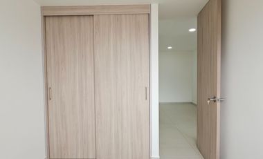 Apartamento de 3 alcobas y estudio en venta. Medellín, Loc Colores