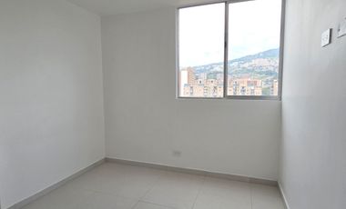 Apartamento de 3 alcobas y estudio en venta. Medellín, Loc Colores