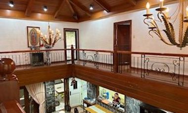 3 BEDROOM 2 STOREY HOUSE IN TAGAYTAY