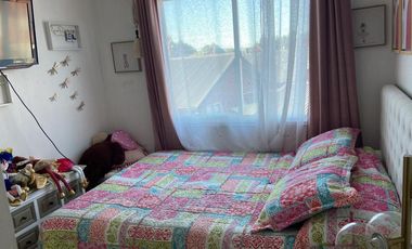 Oportunidad de Venta – Casa de 2 Pisos en Sector Bosque Sur