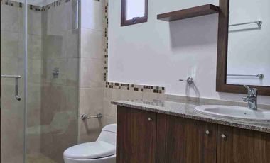 🟢ALQUILER LINDO DEPARTAMENTO CON PATIO EN VIA A LA COSTA - URB. VILLAS DEL BOSQUE‼️