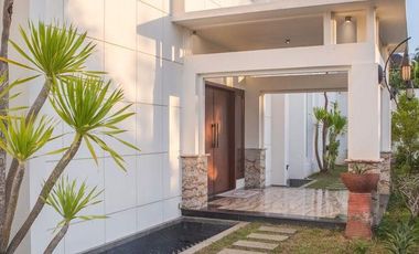 For Sale Luxury 6-Bedroom Villa in Pecatu Indah Resort — Pecatu South Kuta, Bali