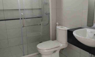 disewakan rumah PIK gold island 8x20