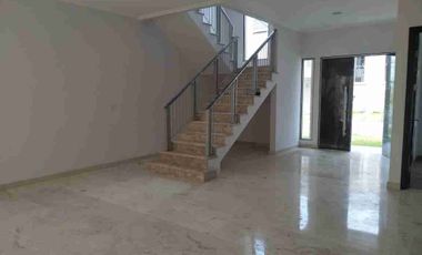 disewakan rumah PIK gold island 8x20