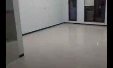 Disewakan Rumah Graha Sampurna Wiyung