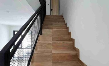 Rumah 2 lantai modern, siap huni di galaxy