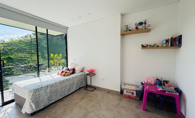 Venta de casa campestre en San Vicente Ferrer Vereda Chaparral, sector El Milagro