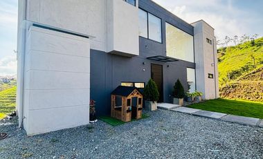 Venta de casa campestre en San Vicente Ferrer Vereda Chaparral, sector El Milagro