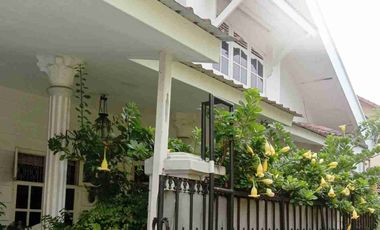 RUMAH DI JATIBENING BARU VINTAGE LUAS MURAH